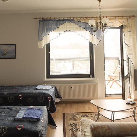 Paernu Karusselli Beach Apartment Buitenkant foto