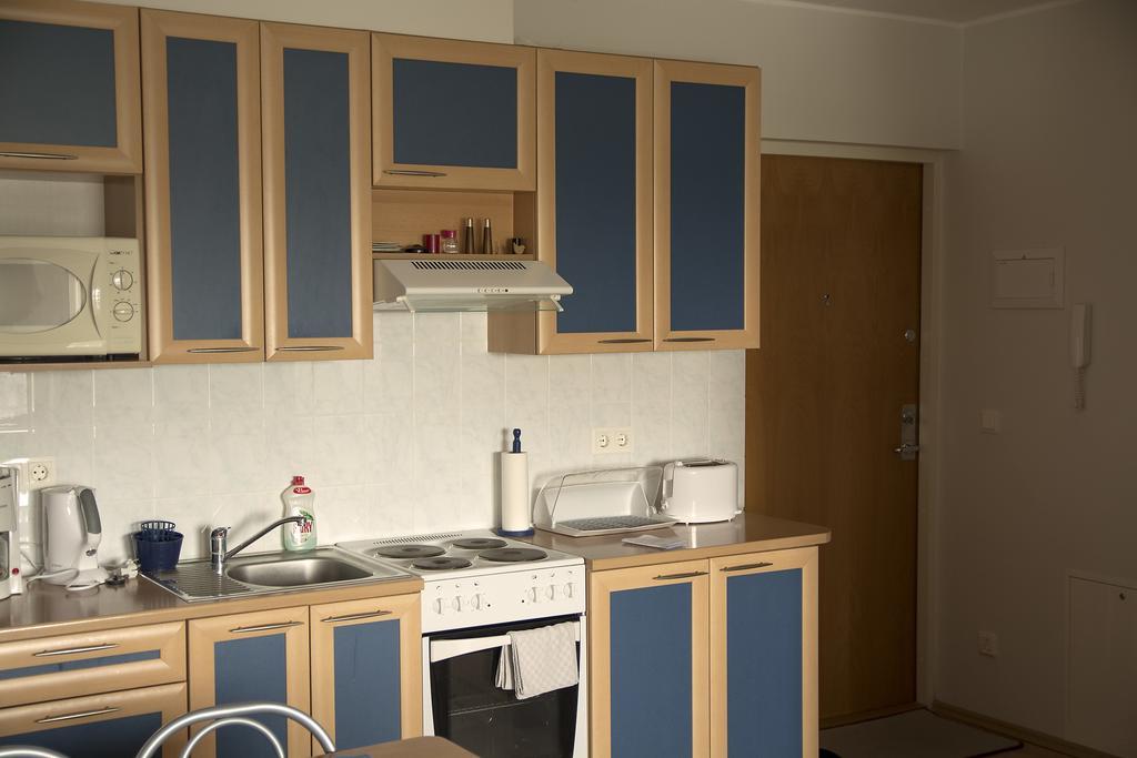 Paernu Karusselli Beach Apartment Buitenkant foto